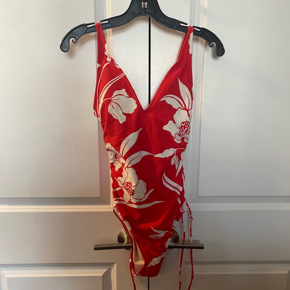 SWEETHEART ONE PIECE SWIMSUIT